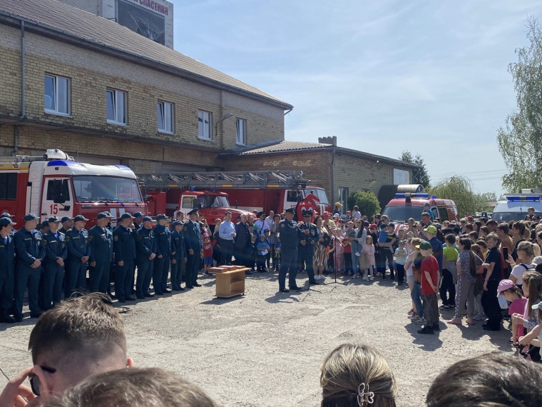 30 апреля - День пожарной охраны в России.