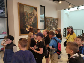 Сегодня 4 отряд школьного оздоровительного лагеря п. Мельниково посетил экспозицию историко -краеведческого музея, посвященную взятию города крепости Кенигсберг в апреле 1945 г..